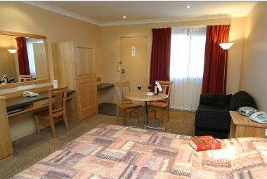 Best Western Sunseeker Motor Inn - Accommodation Gladstone 0
