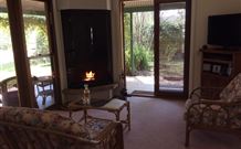 Arcadian Retreat - Accommodation Gladstone 4