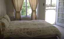 The River Bed And Breakfast - Accommodation Gladstone 2