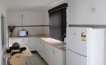Six Foot Track Lodge - Accommodation Gladstone 0