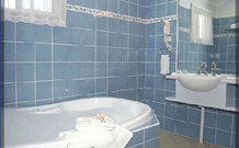 Wombaroo - Accommodation Gladstone 1