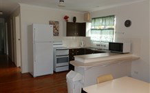 Leslie Cottage - Accommodation Gladstone 4