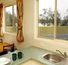 Mavis's Kitchen and Cabins - Accommodation Gladstone