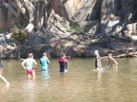 Murphys Creek Escape - Accommodation Gladstone 0