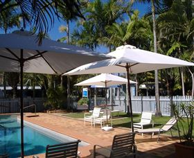 BIG 4 Cane Village - Accommodation Gladstone 0