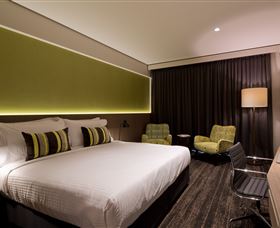Glen Hotel And Suites - Accommodation Gladstone 0