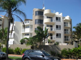 The Burlington Holiday Apartments - Accommodation Gladstone 2