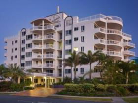 Beachside Resort - Accommodation Gladstone 0