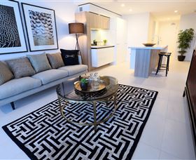 Alex Perry Hotel And Apartments - Accommodation Gladstone 0