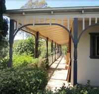 The Grande Hotel and Restaurant - Accommodation Gladstone
