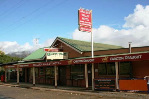 Araluen Hotel - Accommodation Gladstone 1