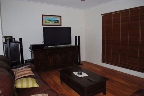 East Arnhem Real Estate - 41 Wuyal Road, Nhulunbuy  NT  0880 - Accommodation Gladstone 2