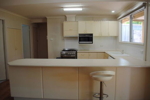 East Arnhem Real Estate - 41 Wuyal Road, Nhulunbuy  NT  0880 - Accommodation Gladstone 10