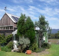 Runnymeade Garden Studio Bed and Breakfast - Accommodation Gladstone