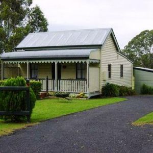 Belvoir Bed And Breakfast Cottages - Accommodation Gladstone 0