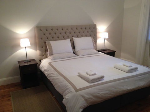 Aston House - Accommodation Gladstone 0