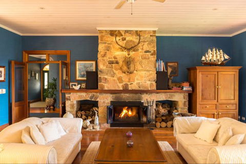 Victorias At Ewingsdale - Accommodation Gladstone 1