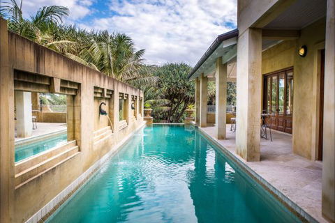 Victorias At Wategos - Accommodation Gladstone 3