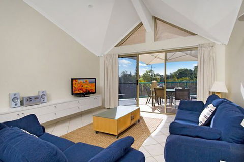Summer Central - Accommodation Gladstone 6