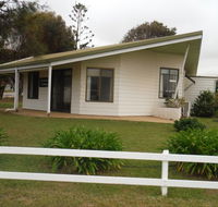 Catalina Cottage - Accommodation Gladstone