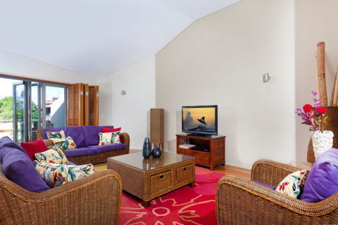 Summer Central - Accommodation Gladstone 23