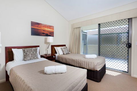 Summer Central - Accommodation Gladstone 28