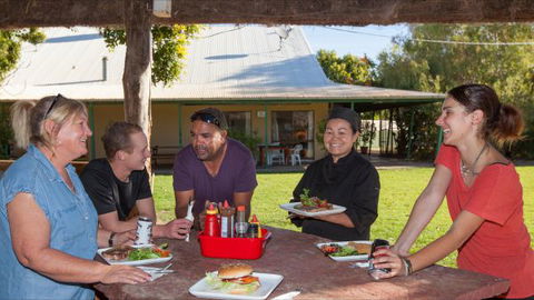 Tilmouth Well Roadhouse - Accommodation Gladstone 8