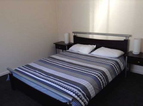 Hurtles - Accommodation Gladstone 2