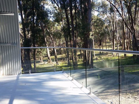 Mount Cole Cottages - Accommodation Gladstone 1