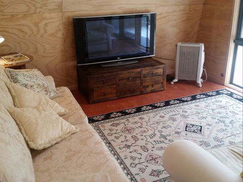 Mount Cole Cottages - Accommodation Gladstone 3