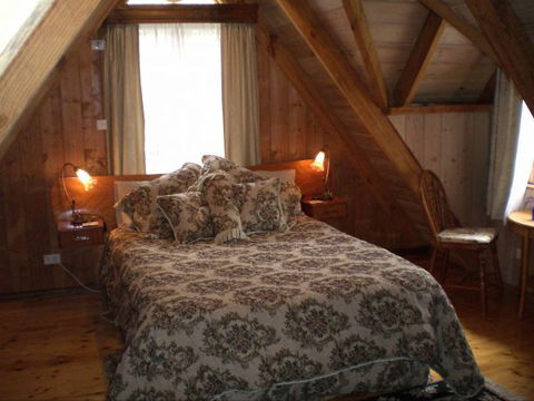 Mount Cole Cottages - Accommodation Gladstone 5