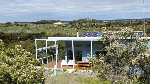 A Dune Escape - Accommodation Gladstone 0