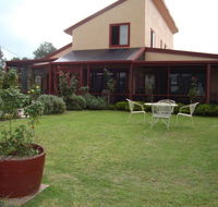Nightingale Wines Luxury Villas - Accommodation Gladstone