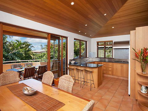 Beachbound - Accommodation Gladstone 2