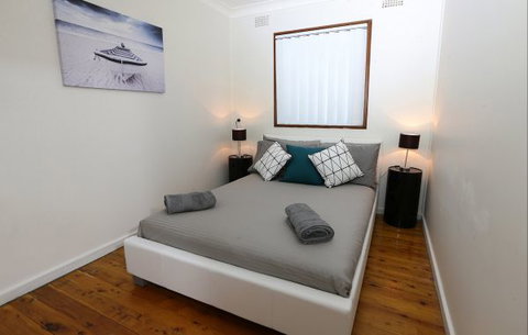 Waratah Beach Breaks - Accommodation Gladstone 1