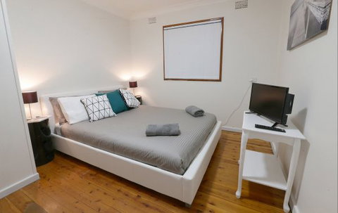Waratah Beach Breaks - Accommodation Gladstone 4
