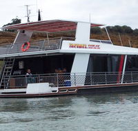Takeme2 Houseboat - Accommodation Gladstone