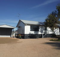 Decked Out - Accommodation Gladstone