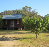 Peach Tree Cabin - Accommodation Gladstone