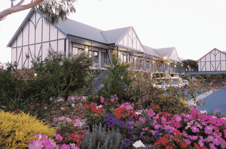 Country Comfort Adelaide Manor - Accommodation Gladstone 0