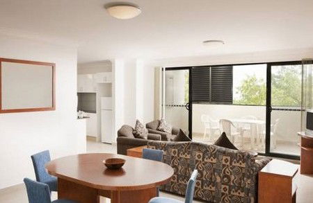 Pacific International Apts Bankstown - Accommodation Gladstone 4