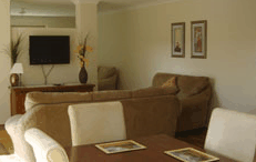 Seville House - Accommodation Gladstone 3