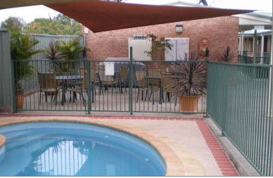 Bent Street Motor Inn - Accommodation Gladstone 0