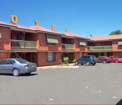 Poets Recall Motel - Accommodation Gladstone 0