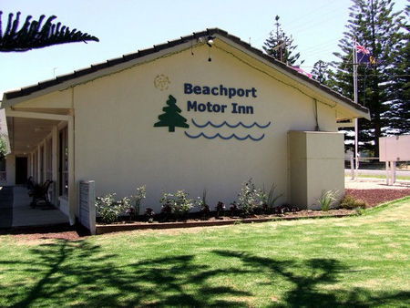 Beachport Motor Inn - Accommodation Gladstone 0