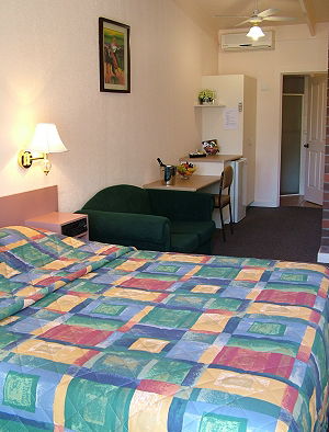Mid City Motel - Accommodation Gladstone 1