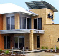 Strath Motel - Accommodation Gladstone