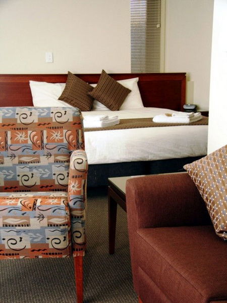 Strath Motel - Accommodation Gladstone 1
