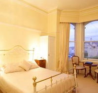 Amberley House - Accommodation Gladstone