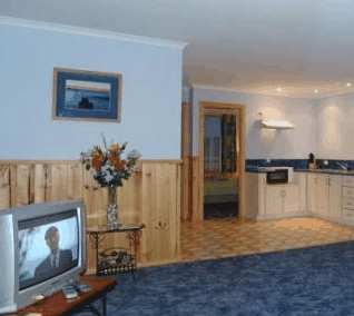 Anchor Down Cottages - Accommodation Gladstone 1